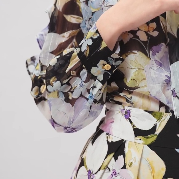 SHEIN Yellow and White Ruffled Tie Front Sundress - Picture 4 of 4